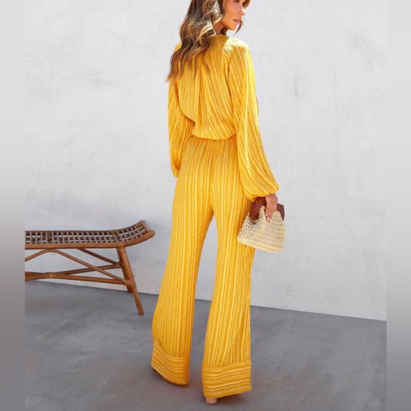 VICI tatianna yellow wide leg, high waist relax fit lined pants NEW RE $68. - Picture 14 of 15